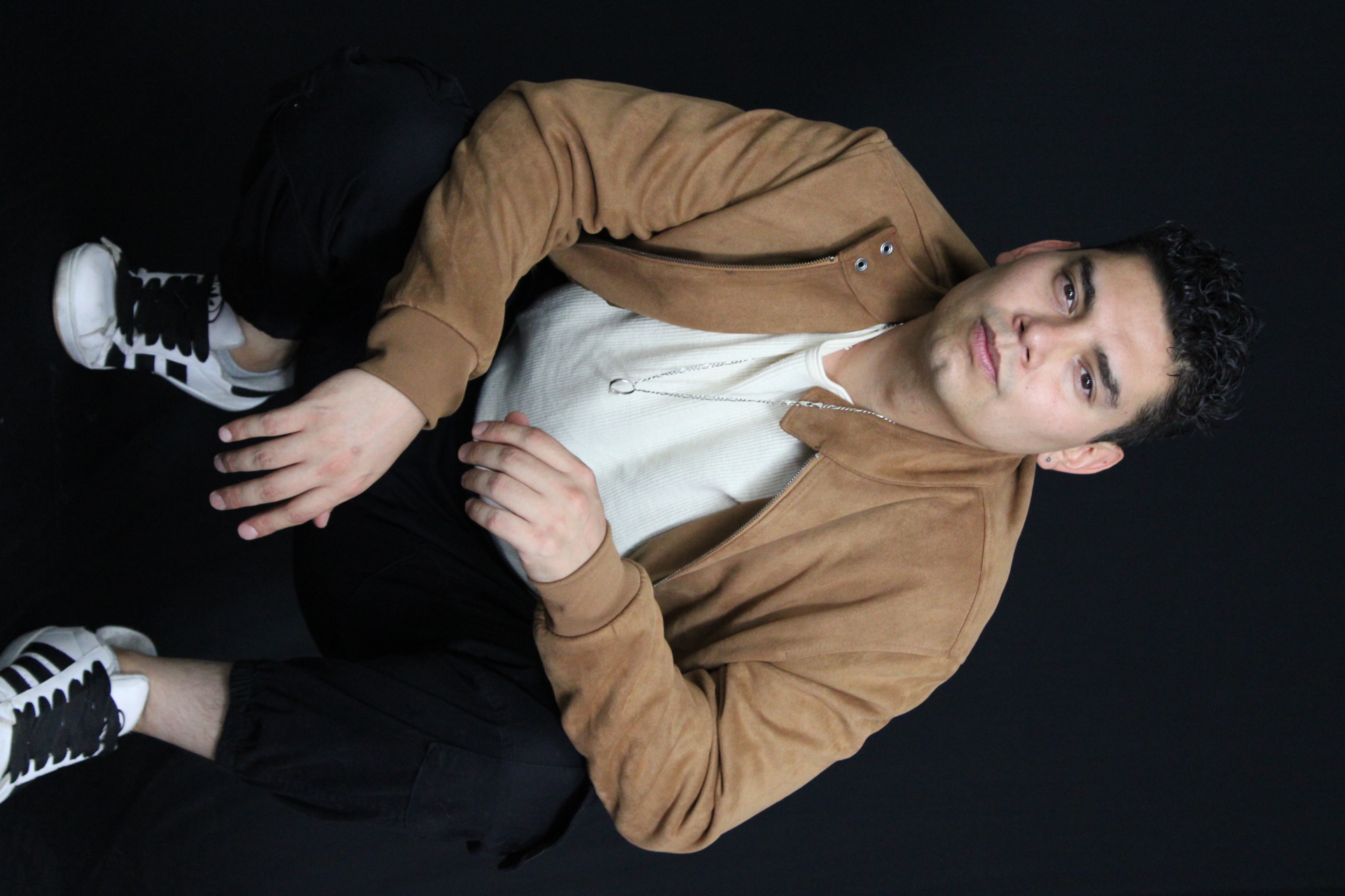 José Martín Ramírez, instructor de Cumbia en D.O.S Studio